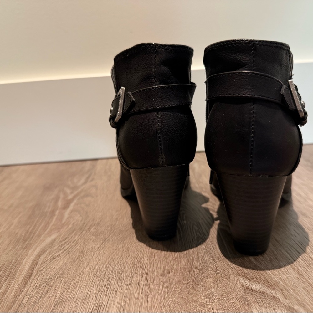 Black Guess Ankle Boots - Picture 3 of 5